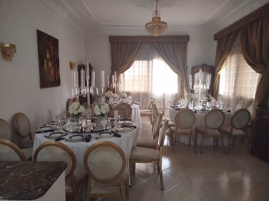 Villa di Prestigio in Affitto - Affitto Annuale o Giornaliero