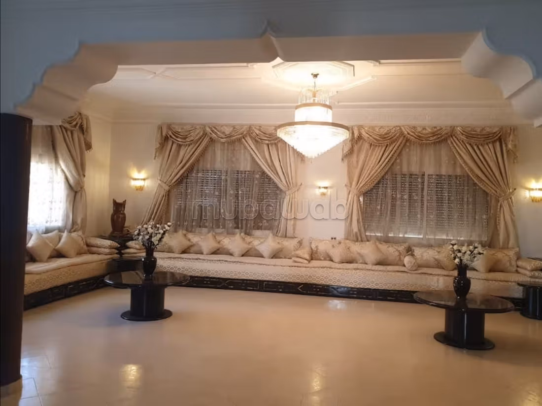 Villa di Prestigio in Affitto - Affitto Annuale o Giornaliero