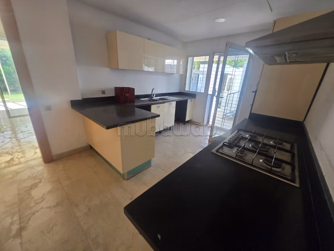 Villa lussuosa in affitto a Ville Verte. CGI