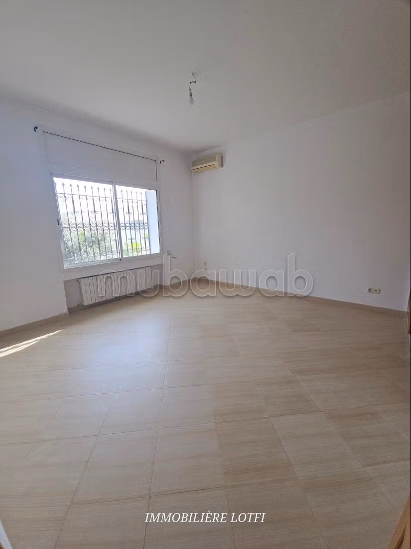 Incantevole casa con piscina e giardino