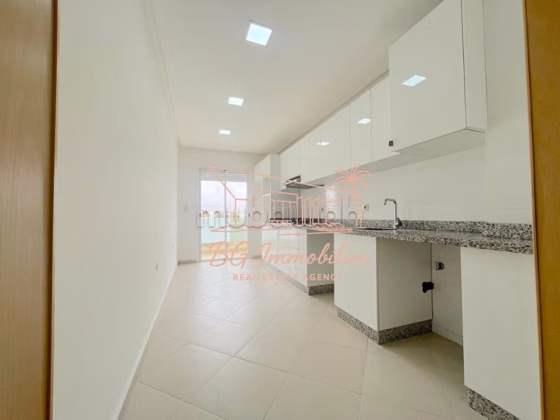 Spacieux appartement neuf, 2 ch, jolie prestation — 2