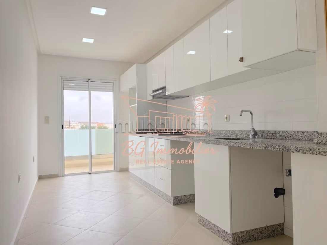 Spacieux appartement neuf, 2 ch, jolie prestation — 4