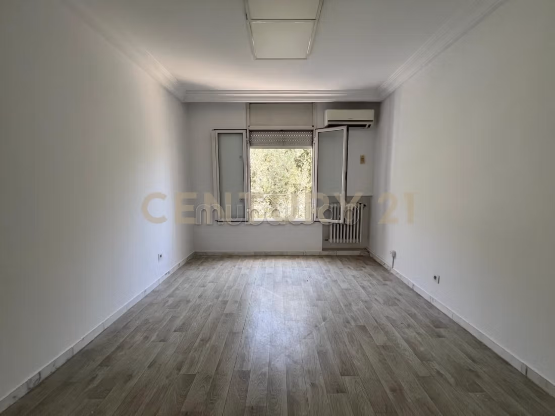 For rent villa for office use in El Menzah 1