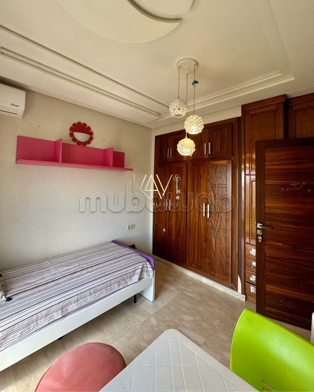 Duplex à louer – Centre ville, Quartier Administratif — 5