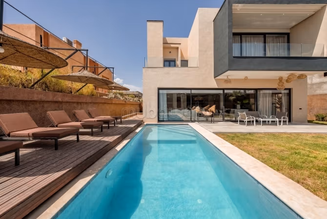 Luxury new villa for sale on Route d'Ourika