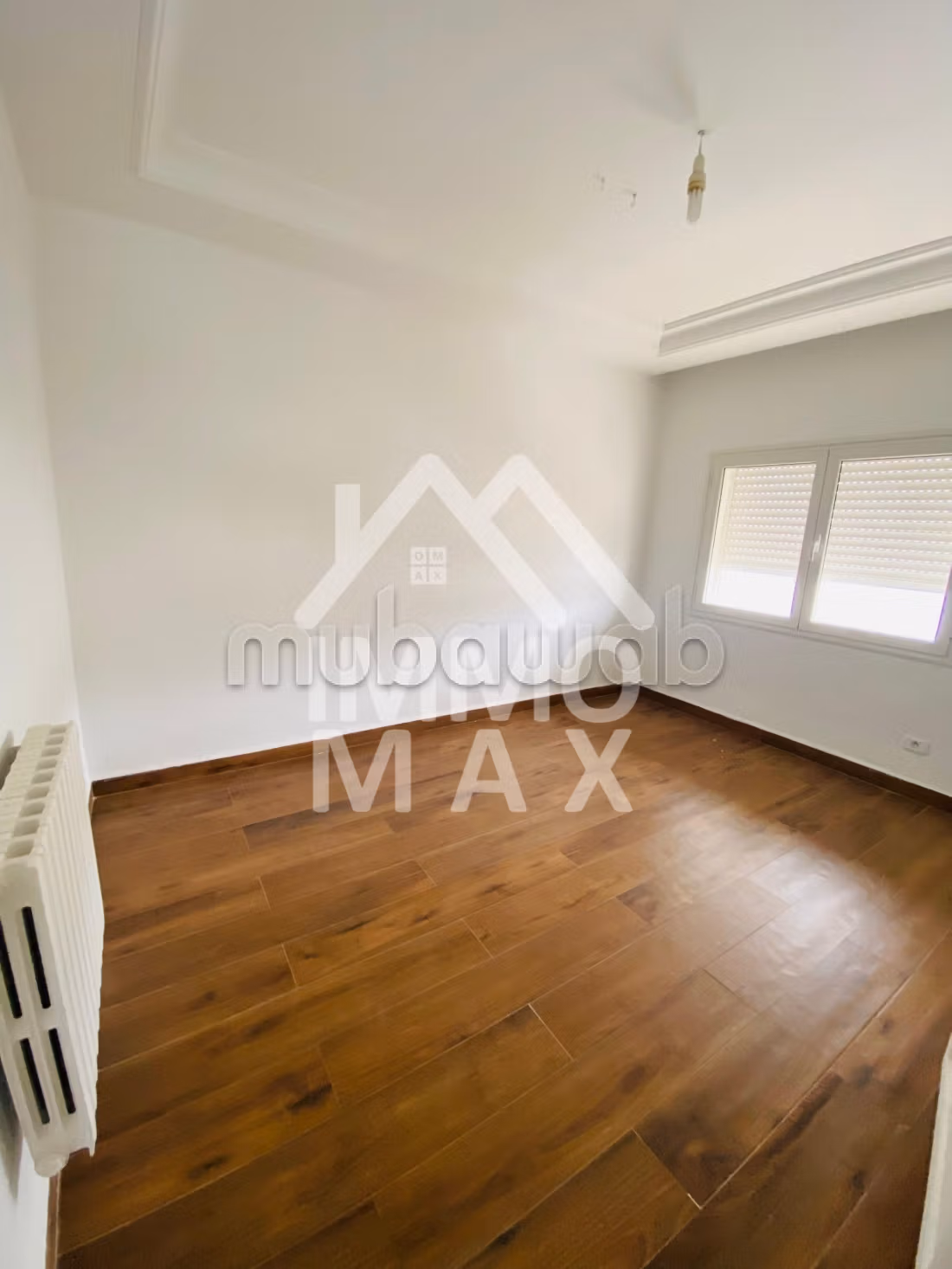 In affitto un triplex a uso commerciale a Menzah 6