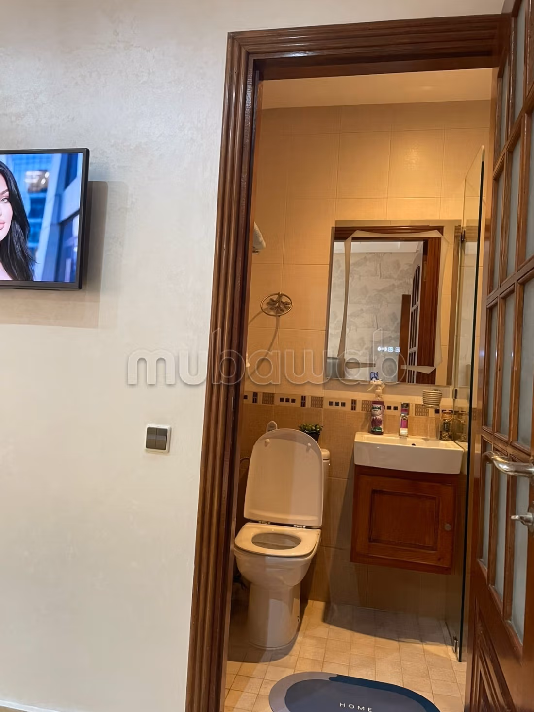 Lleva este apartamento en Las princesas. 2 habitaciones agradables. Garaje privado