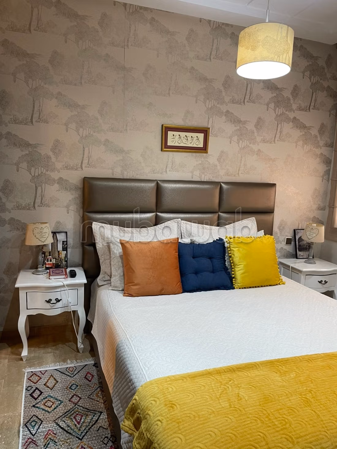 Lleva este apartamento en Las princesas. 2 habitaciones agradables. Garaje privado