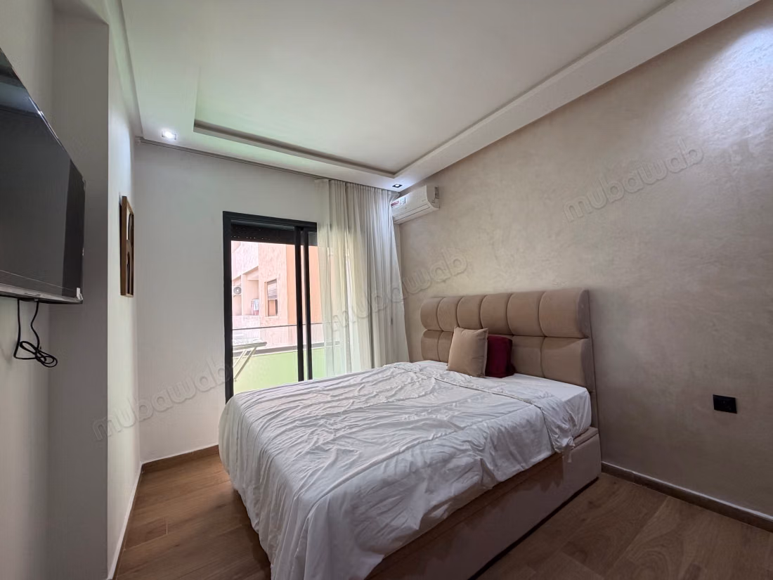 Apartment to purchase in Hivernage. 2 rooms. Furnishings