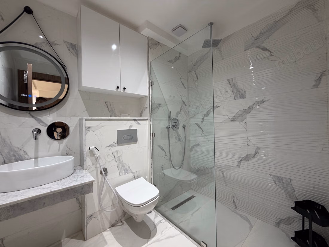 Apartment to purchase in Hivernage. 2 rooms. Furnishings