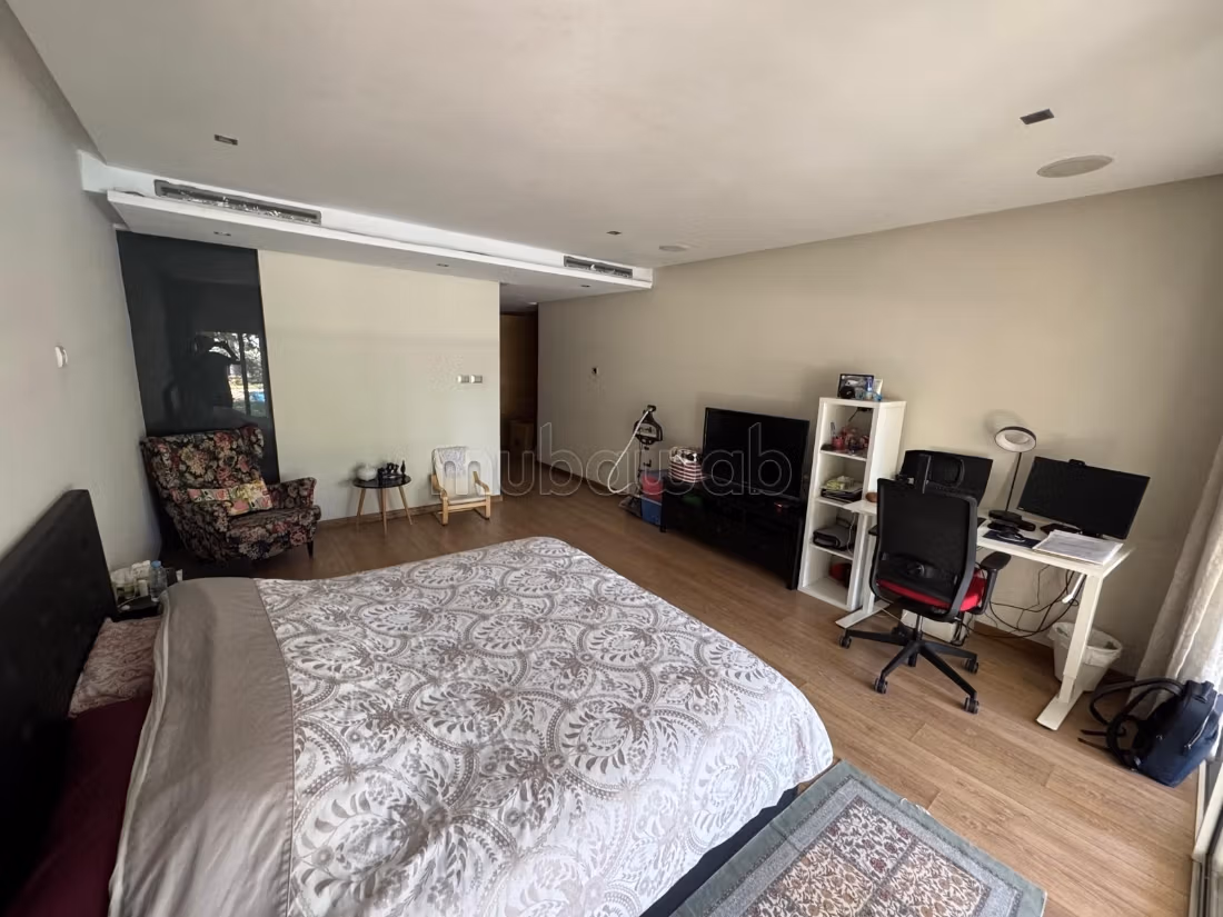 Very nice villa for rent empty in the green city