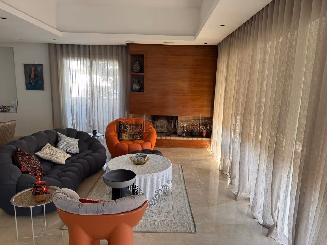 Very nice villa for rent empty in the green city