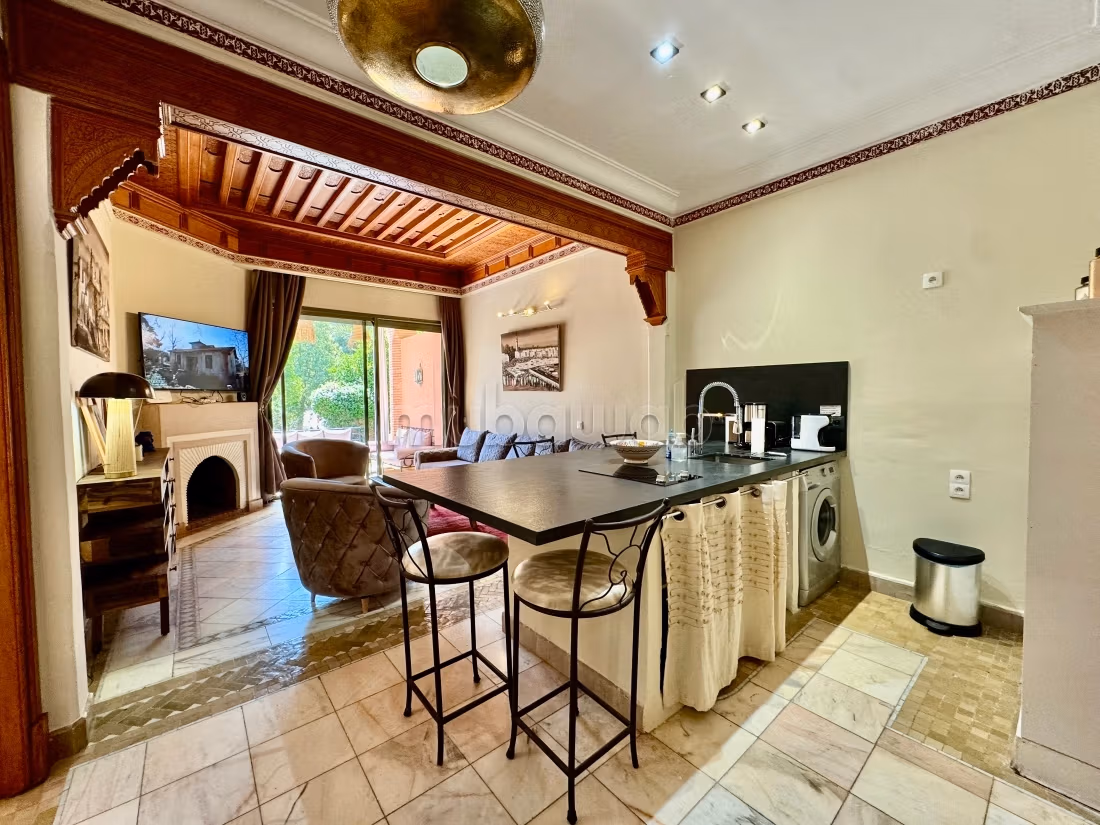 Magnificent 80 m2 renovated apartment with 2 bedrooms