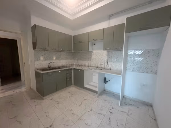 Appartement s2 à la marsa bureautique