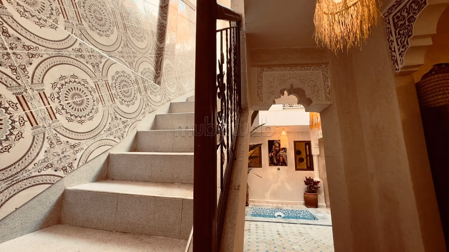 Turnkey Riad in operation 4/5 bedrooms with pool - medina