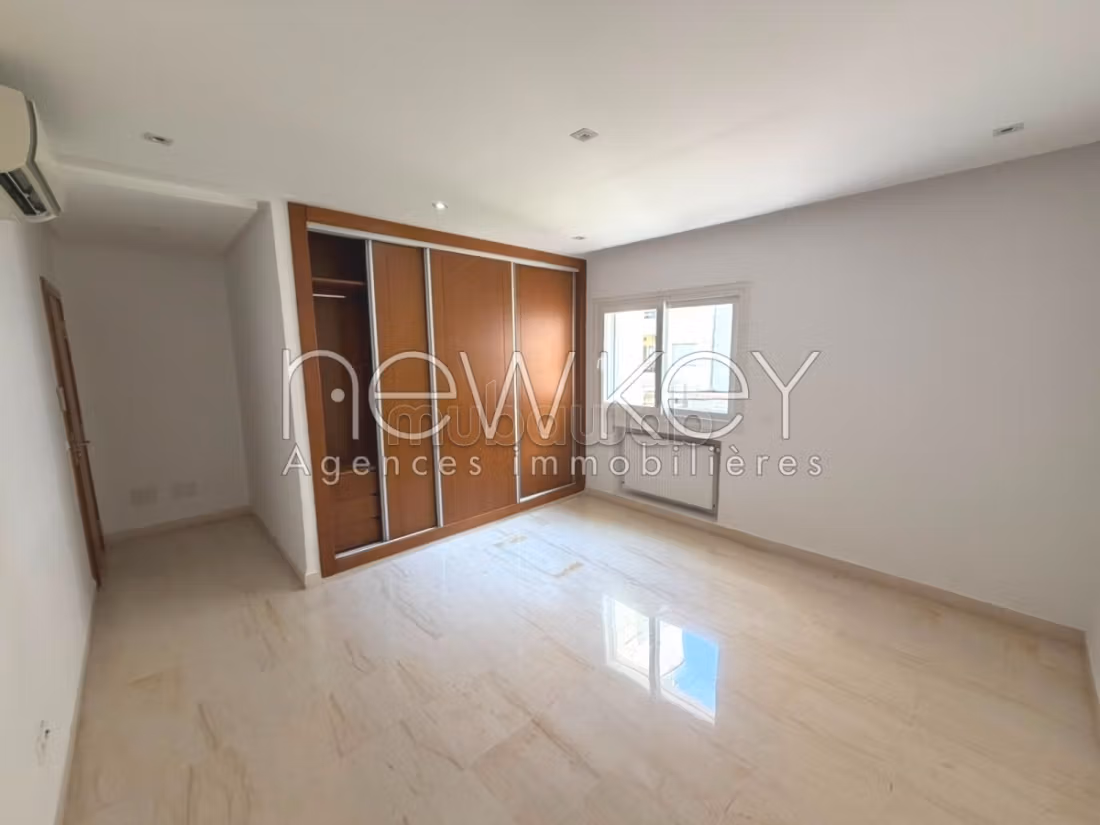 Spacious S2 Apartment for Sale in Jardins de Carthage