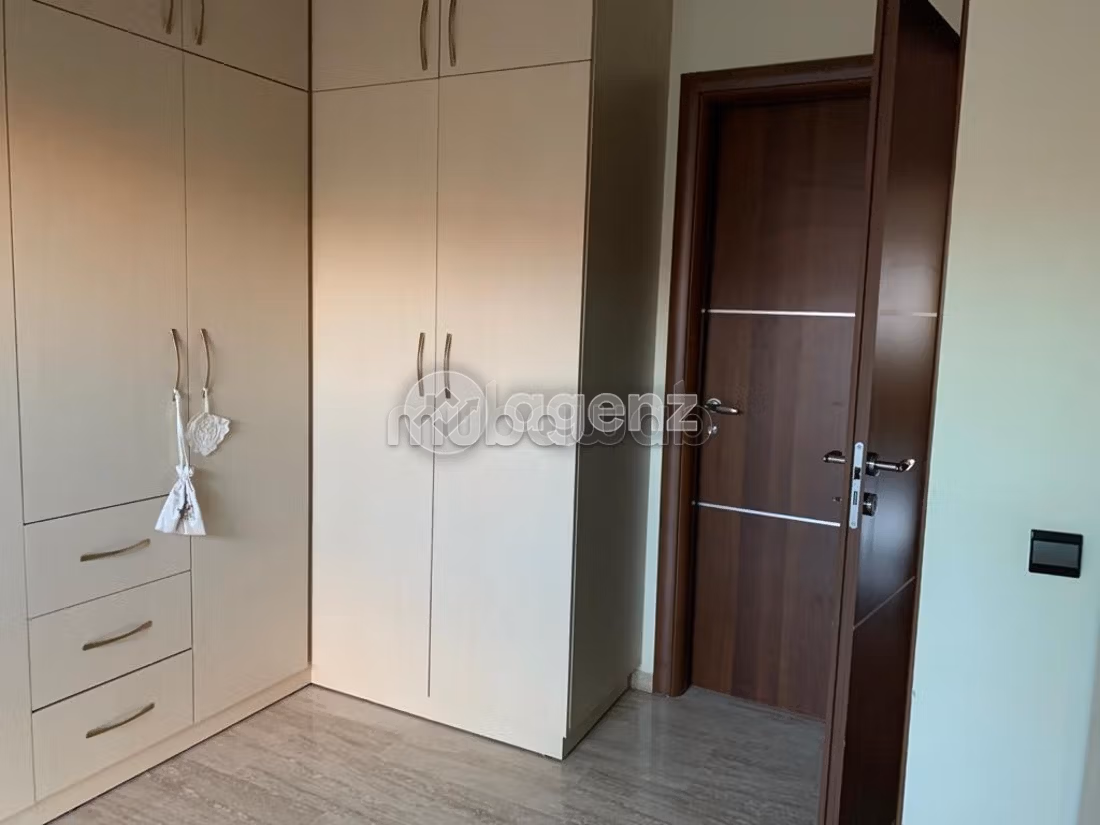 Appartement 97 m² à Hay Salam — 11