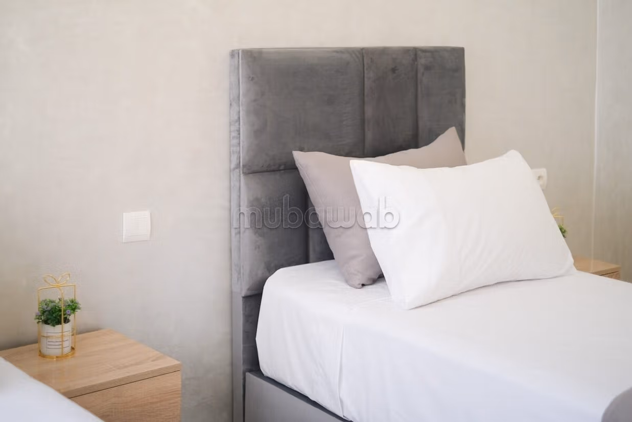 Location saisonnière à De La Plage. 2 belles chambres. Fenêtres en double vitrage et vue mer