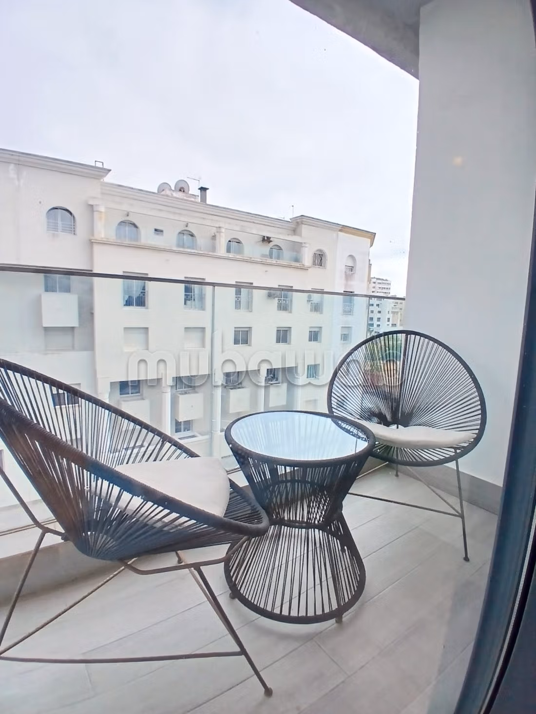Bureau bien situé quartier Bourgogne — 2