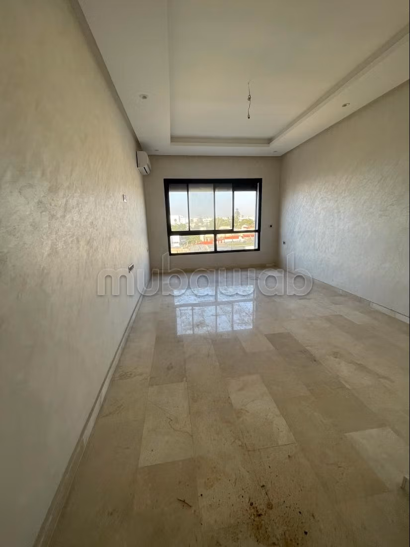 Very nice apartment for rent in Hermitage. 1 Room. Double glazed windows and armored door