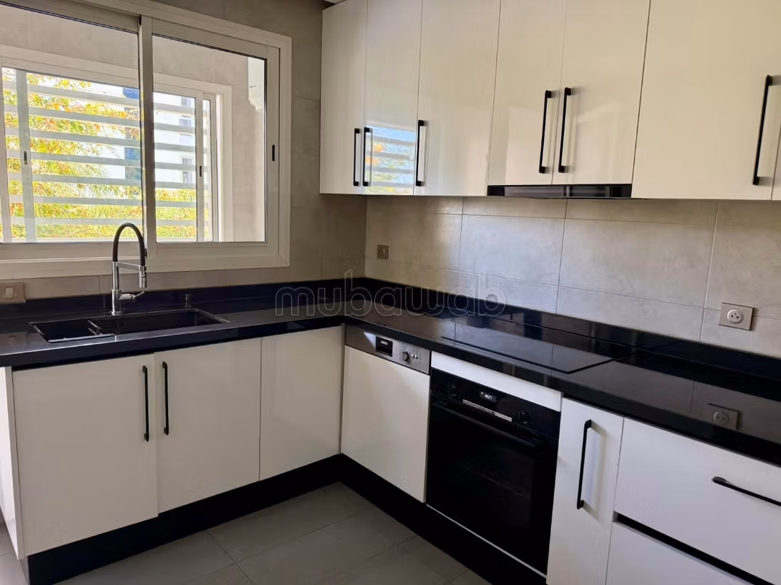 Appartement meublé à louer – Souissi, Rabat — 2