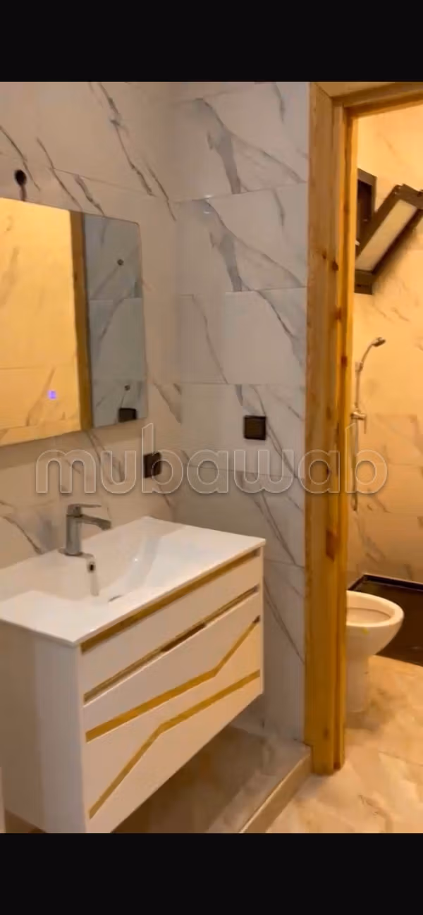 Superbo appartamento in affitto a Hay Nahda. 2 camere confortevoli. Sicurezza 24 ore su 24