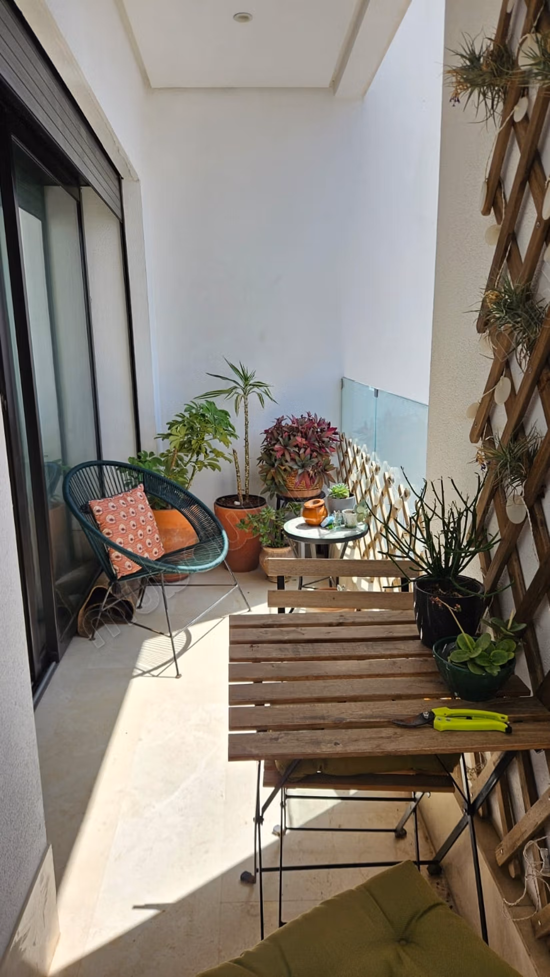 Appartement VIDE et NEUF à louer Hay Riad