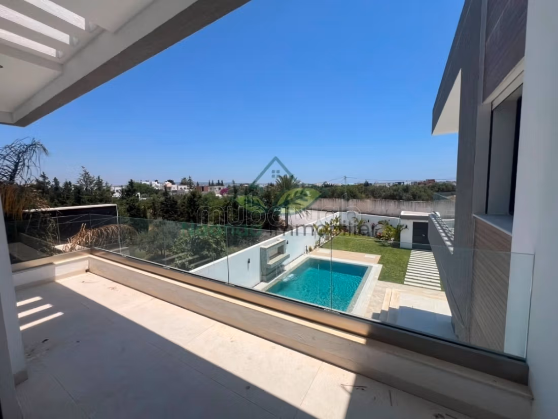 A vendre une nouvelle Villa de luxe à Hammamet Sud