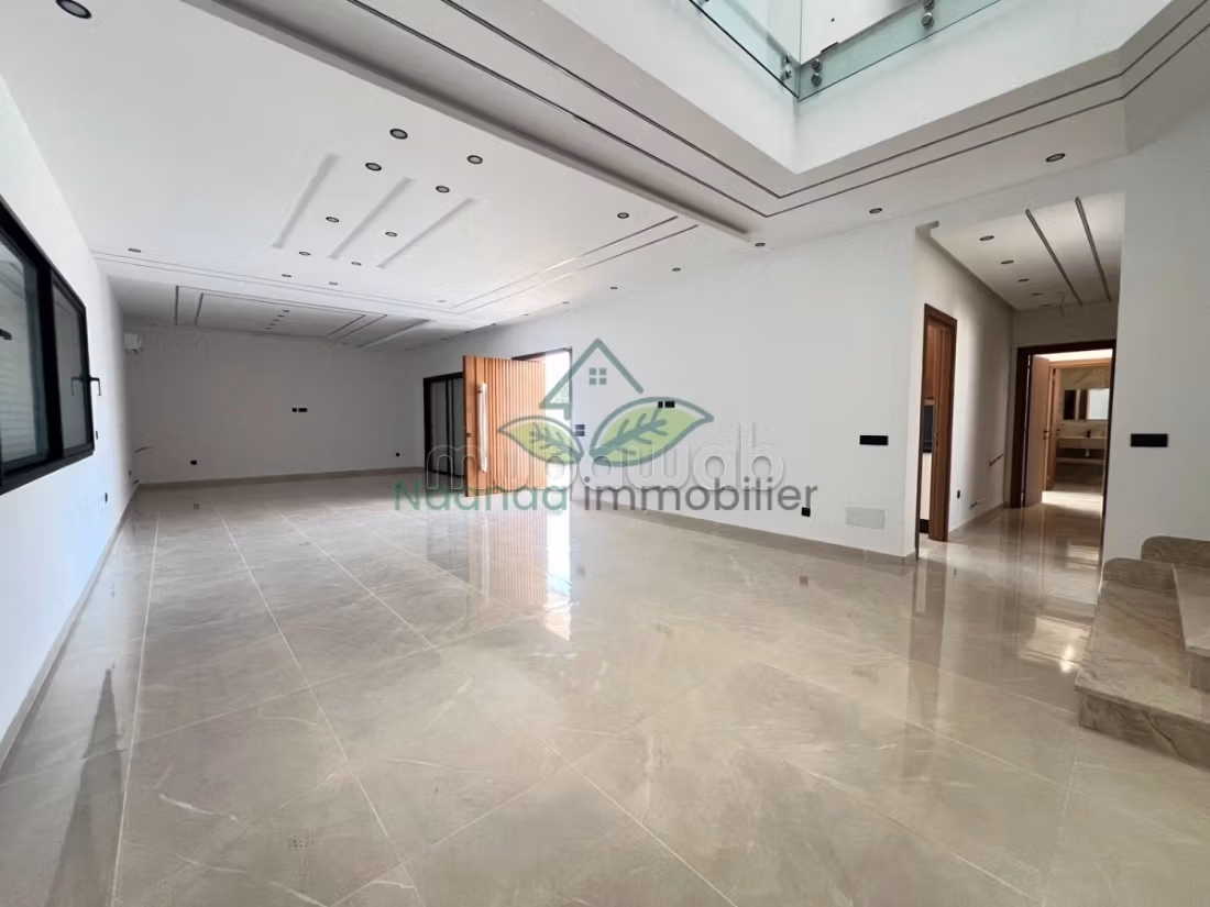 A vendre une nouvelle Villa de luxe à Hammamet Sud
