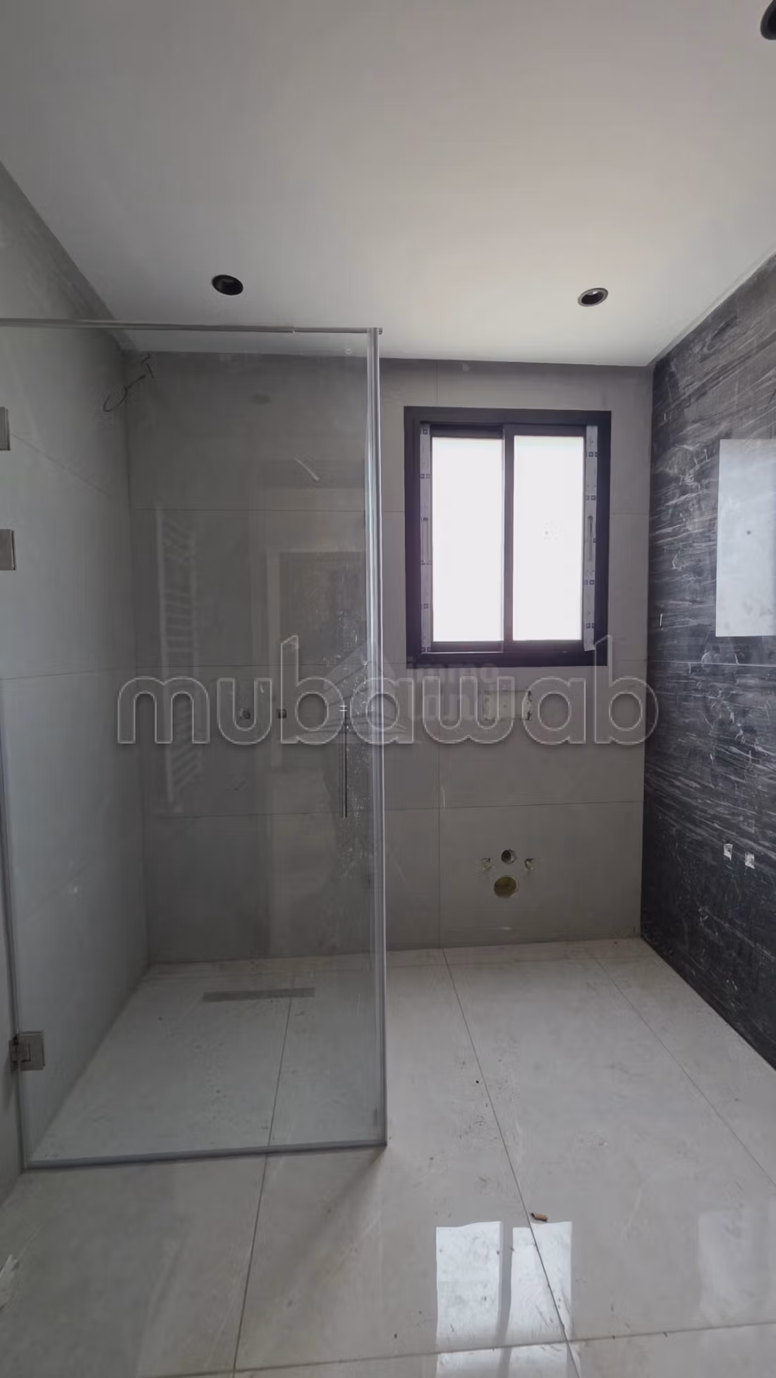 A vendre Villa S7 avec piscine à La Soukra