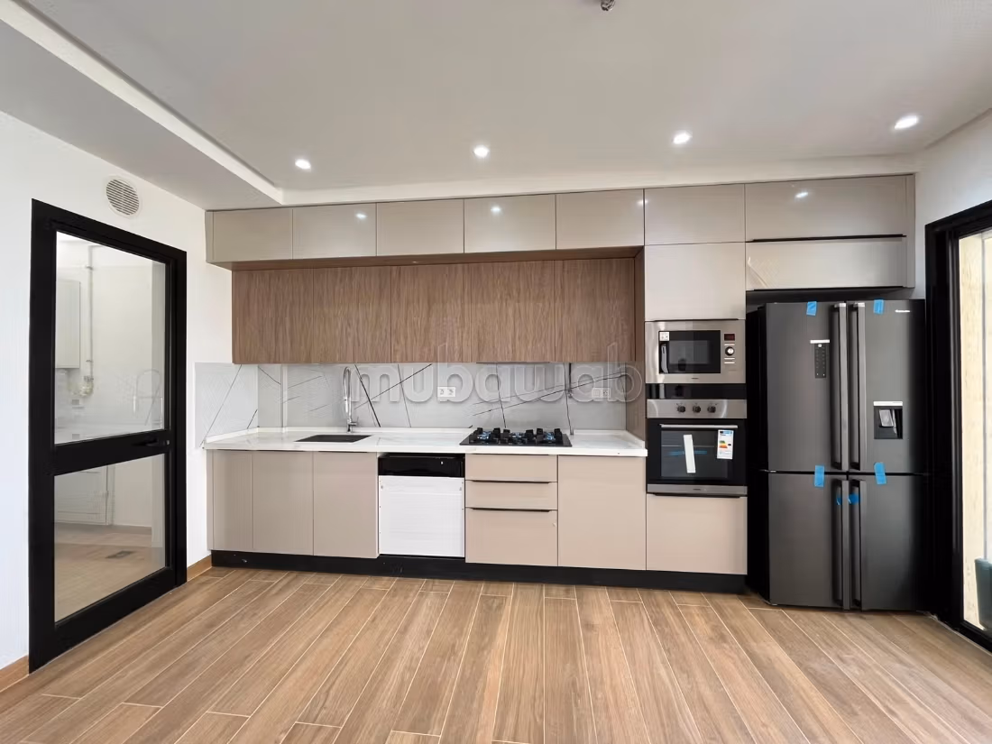 A vendre: Un triplex S4 Neuf