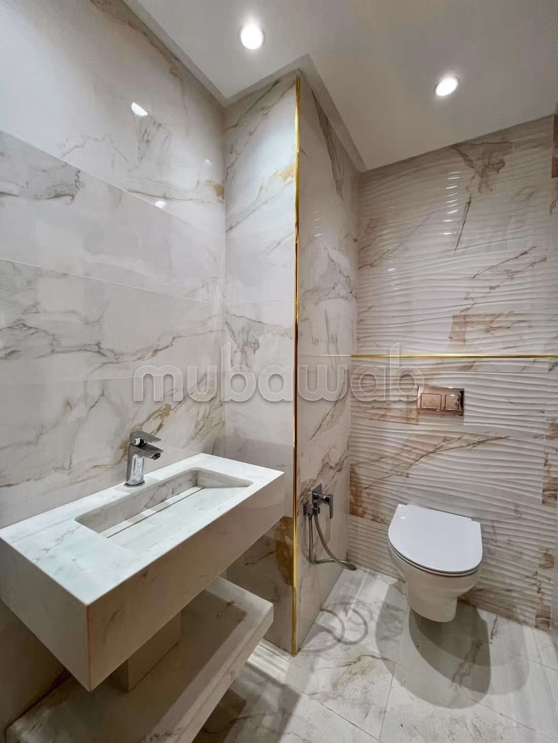 A vendre: Un triplex S4 Neuf