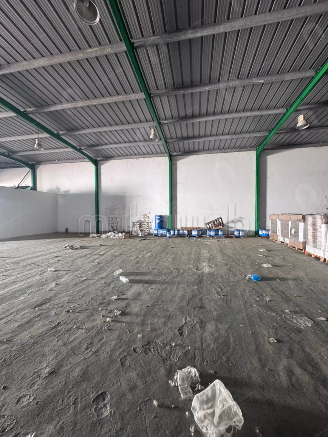 A louer une usine industrielle à El Fejja