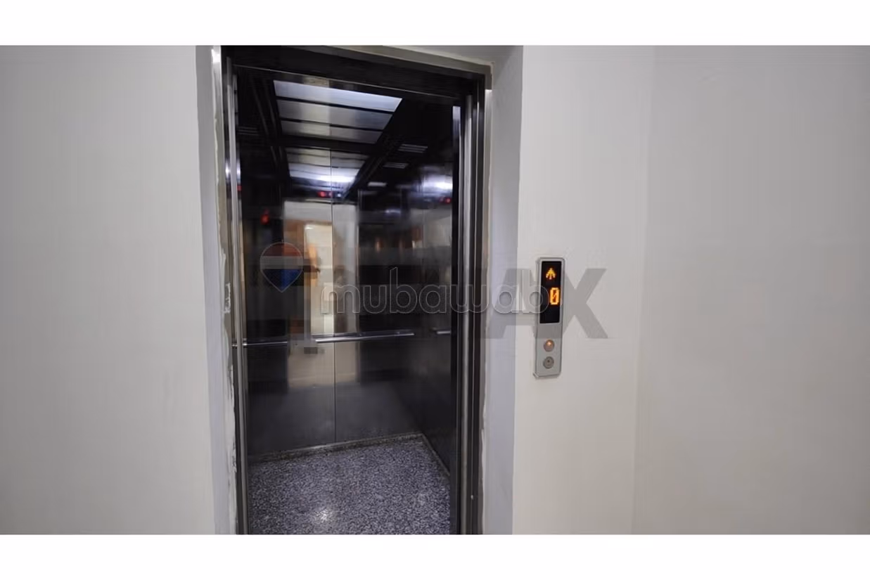 In Vendita Edificio di Prestigio al Lago 3