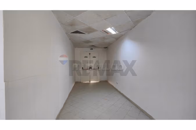 À Vendre Immeuble de Prestige au Lac 3