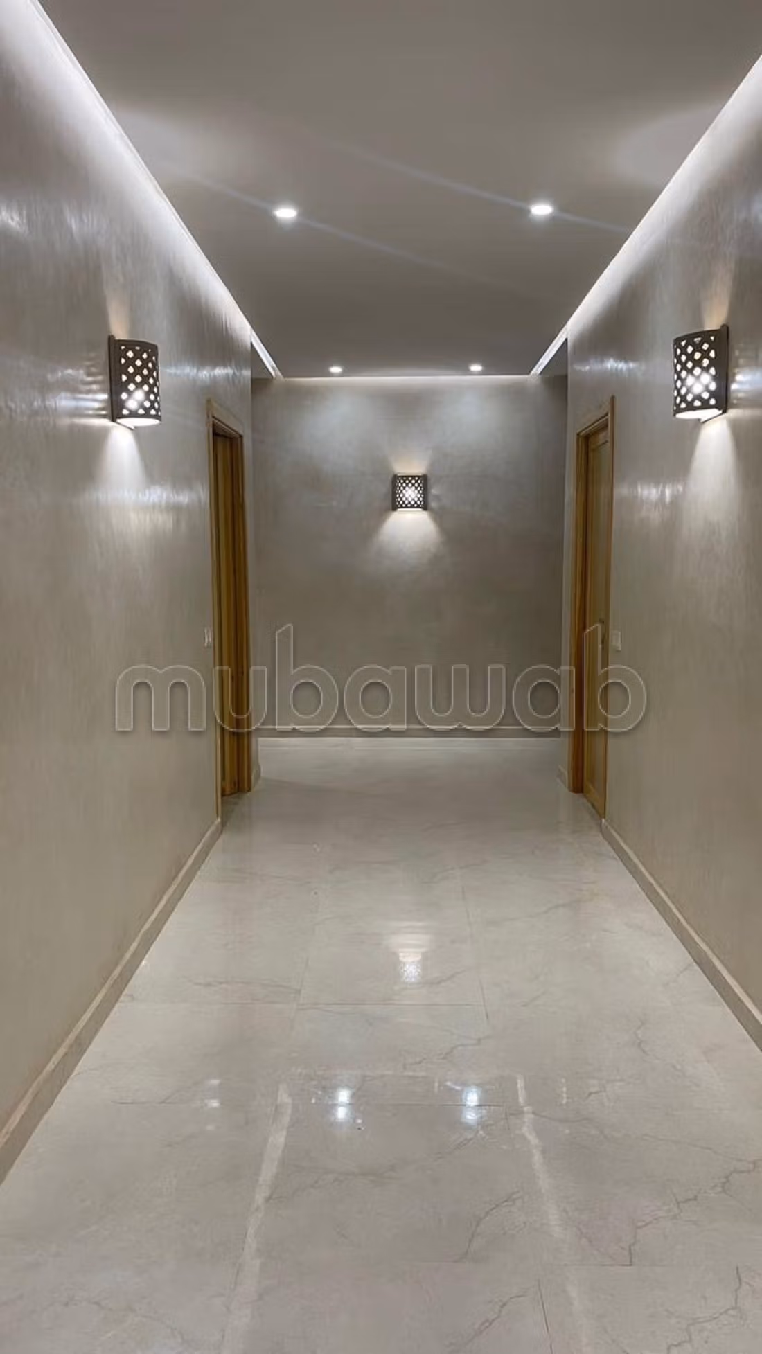 Luxe villa te koop op Route de Fez. 10 grote kamers. Gemeubileerd