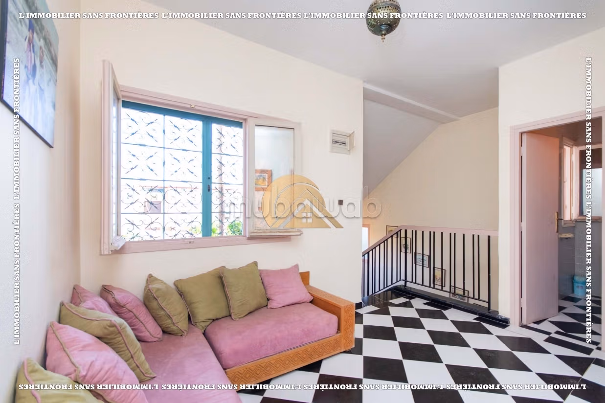 Villa vide à louer à Inara Targa avec jardin et piscine privée