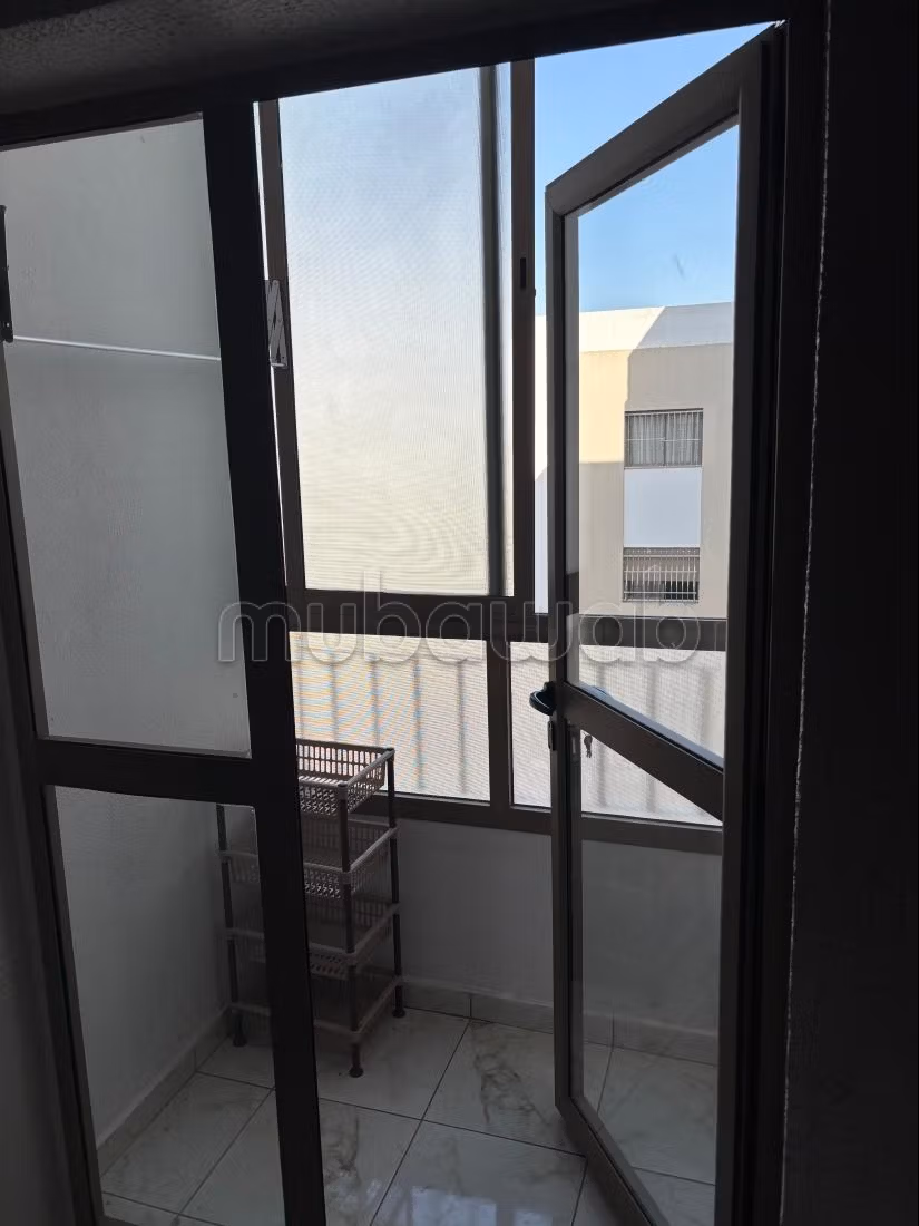 Appartement meublé 2 chambres avec parking
jardins de Tanger
Marjane longue durée — 5