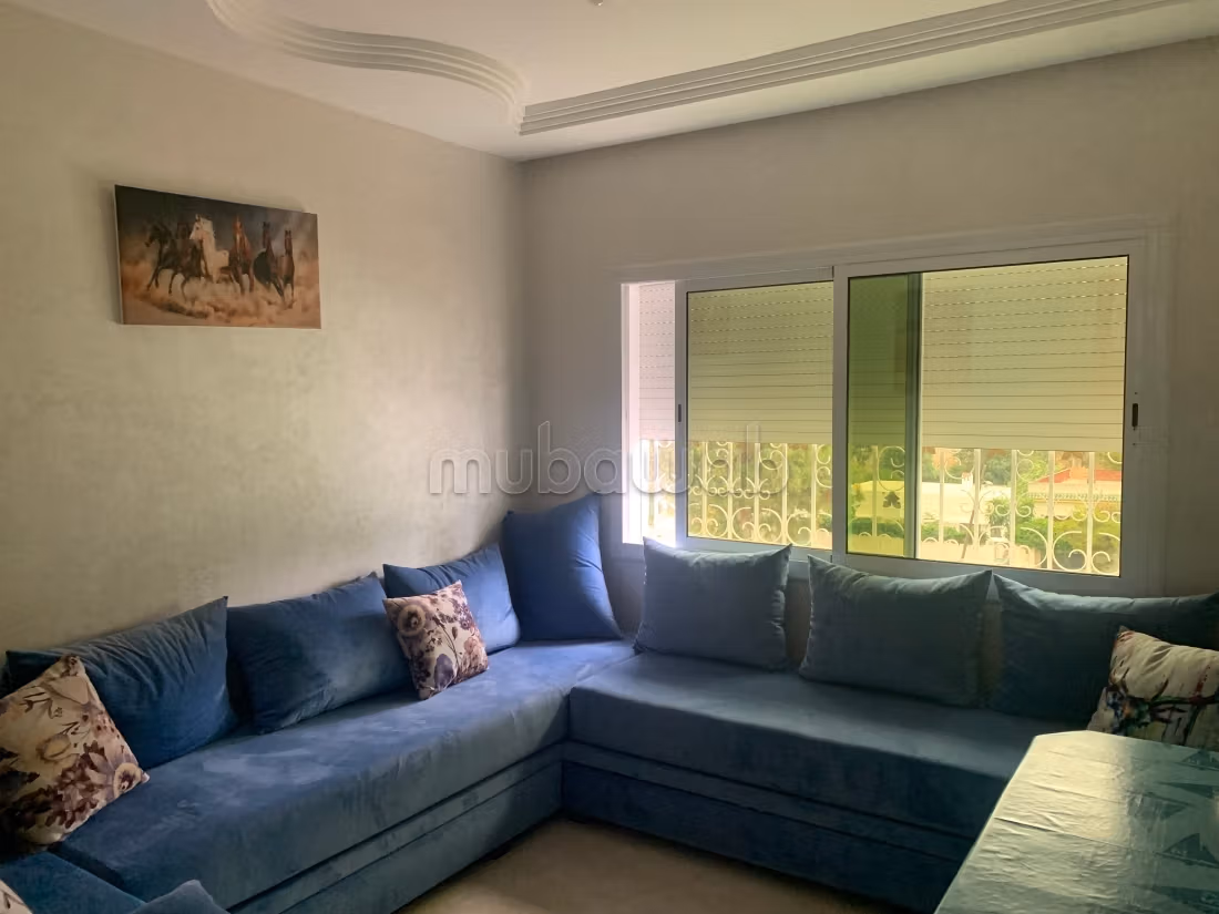 Appartement soigneuement meublé à louer