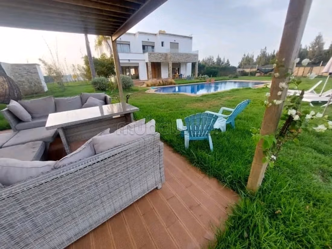 Maravillosa granja en venta en Sidi Rahal Playa. Área total de 10,000 m². Garaje