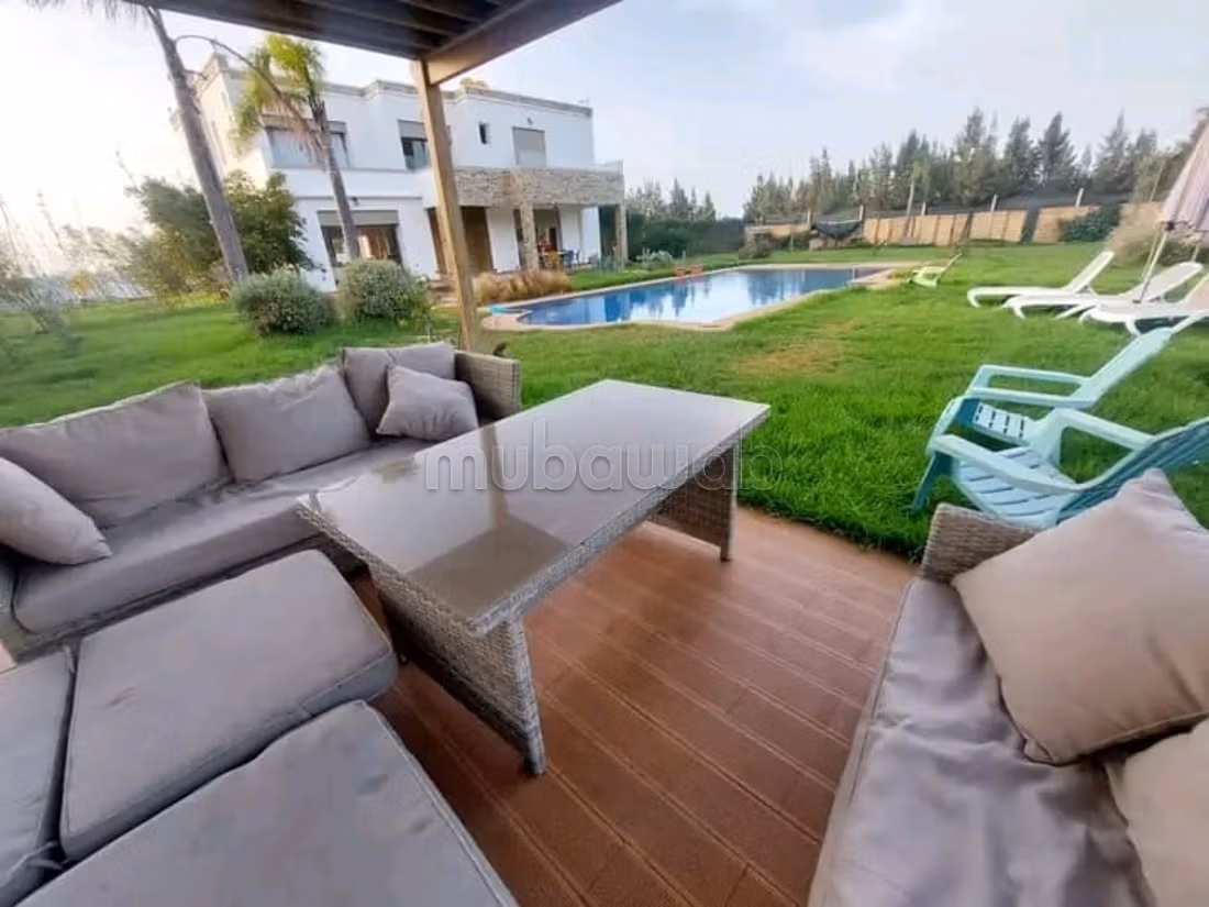 Maravillosa granja en venta en Sidi Rahal Playa. Área total de 10,000 m². Garaje