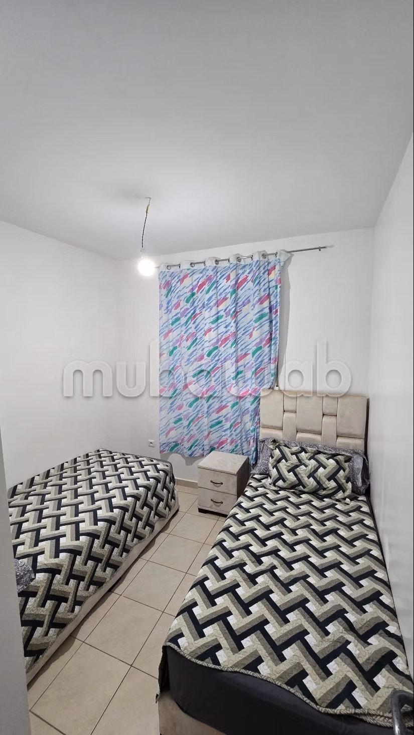Bel appartement en location à M'Diq. 2 pièces. Meublé