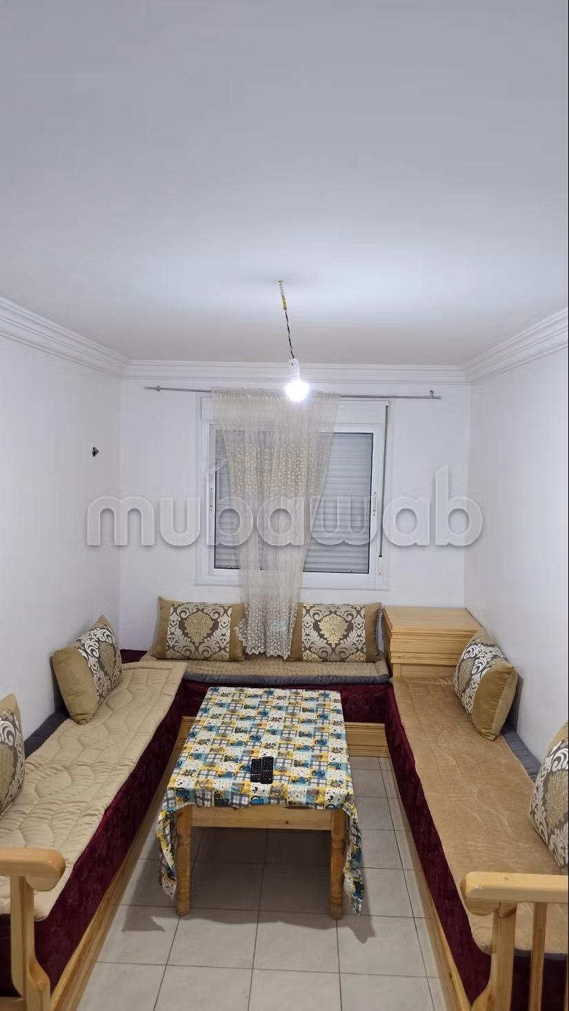 Bel appartement en location à M'Diq. 2 pièces. Meublé