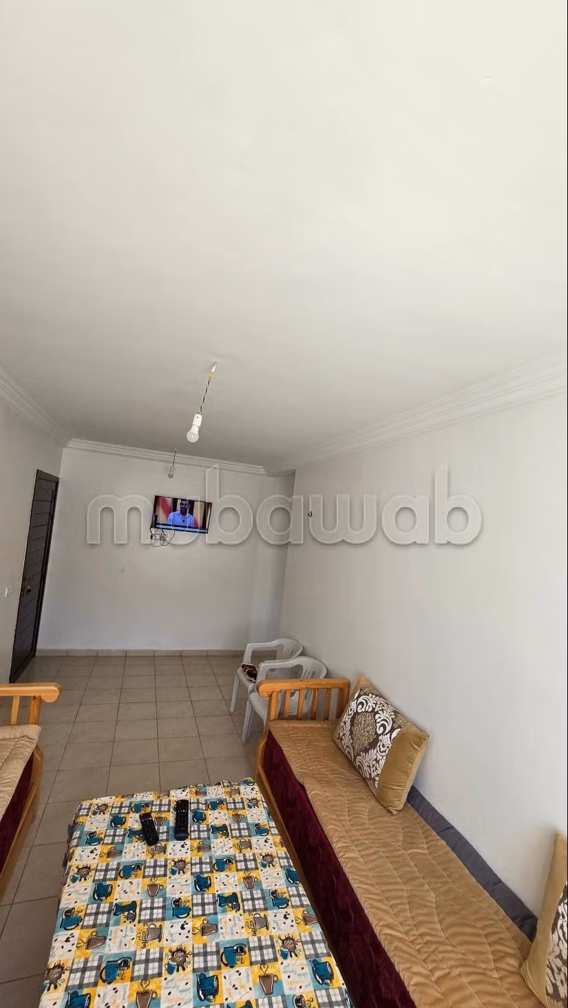 Bel appartement en location à M'Diq. 2 pièces. Meublé