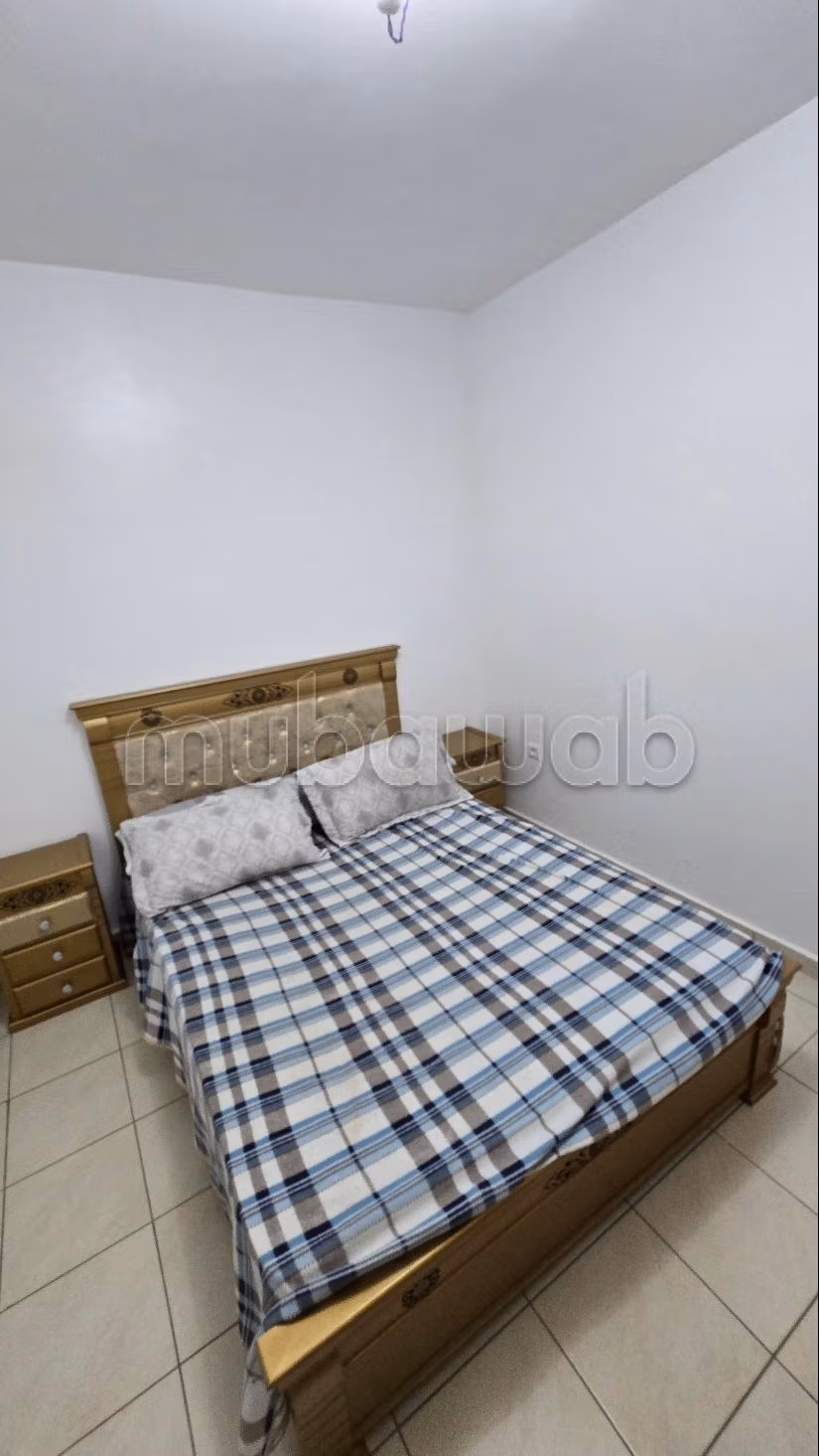 Bel appartement en location à M'Diq. 2 pièces. Meublé