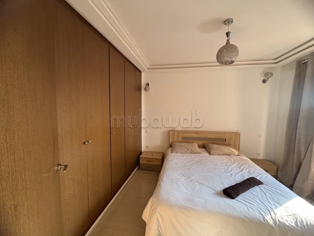 Zeer mooie villa te koop aan de Route de Fez. 5 comfortabele kamers. Goed gemeubileerd