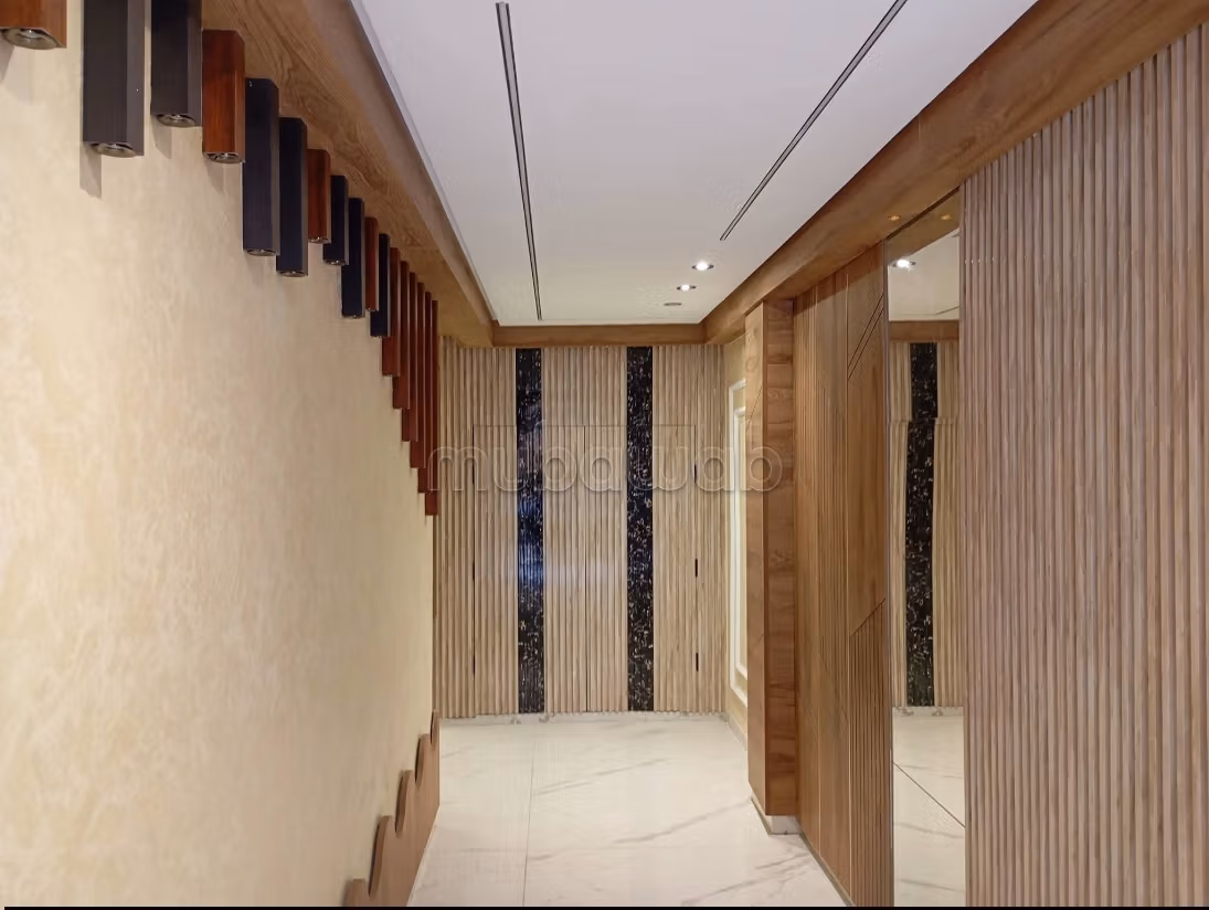 Sell apartment in Hamria. 3 bedrooms. Security door and secured residence