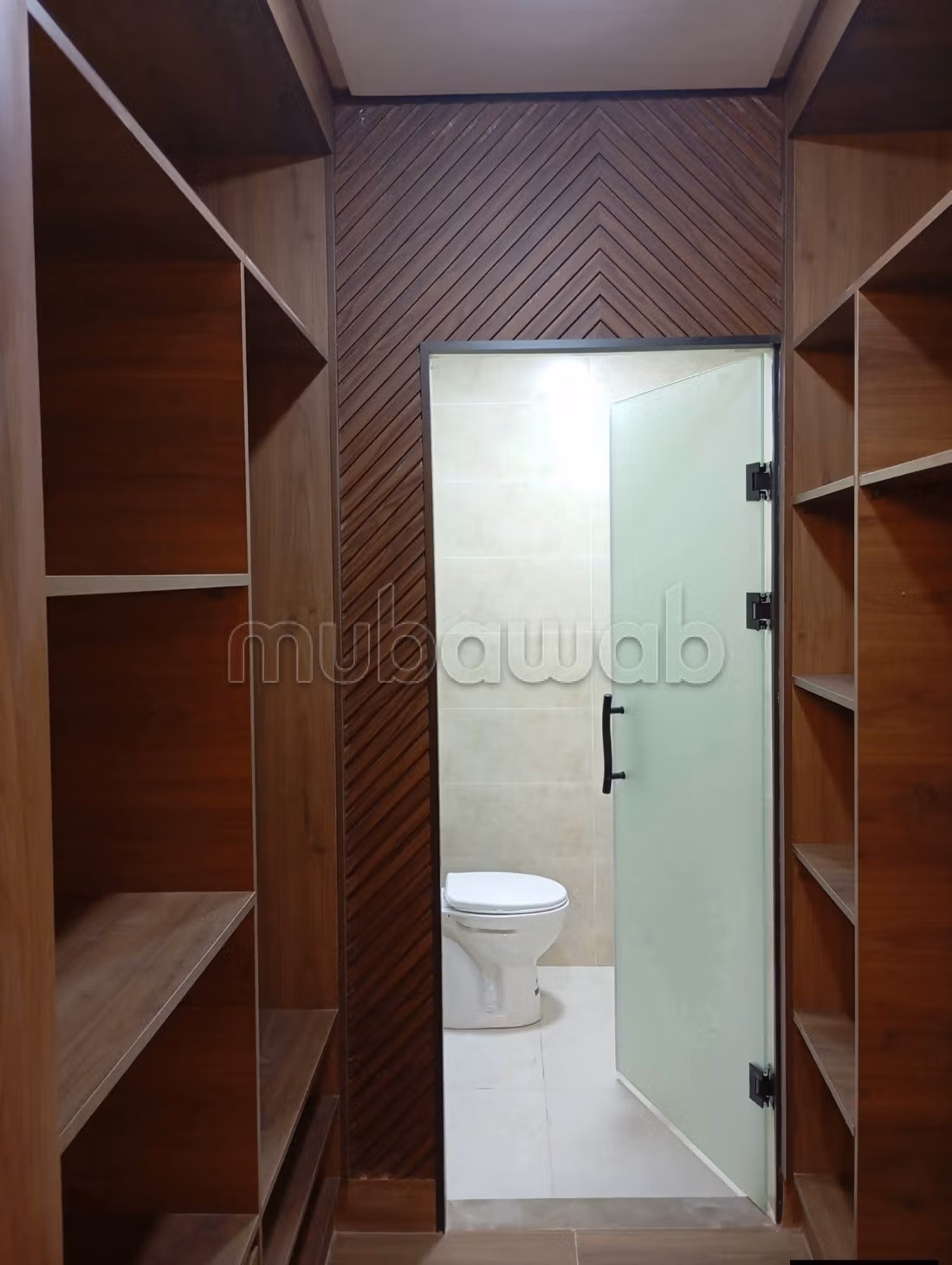 Sell apartment in Hamria. 3 bedrooms. Security door and secured residence
