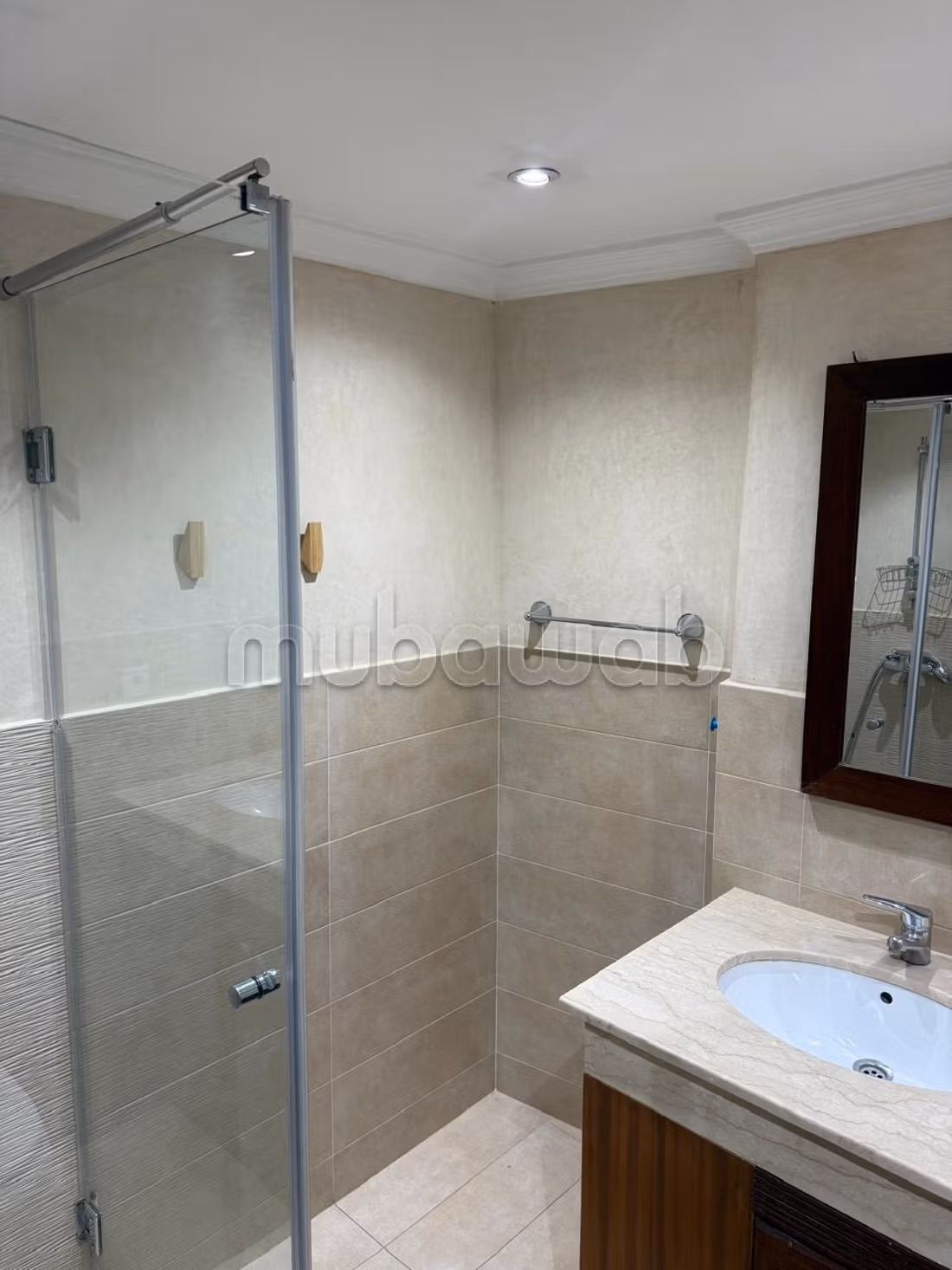 Apartment for rent in Anfa. 3 comfortable bedrooms. European living room