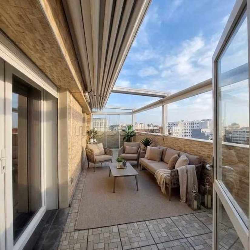 Appartement 236 m² à Roches Noires — 11